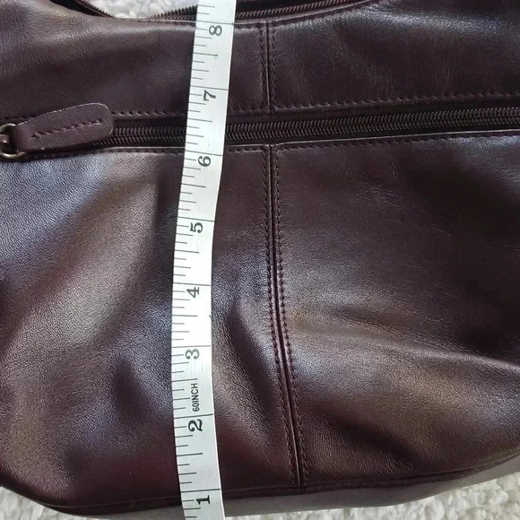 SOLD  Etienne Aigner leather shoulder bag - Picture 5 of 5